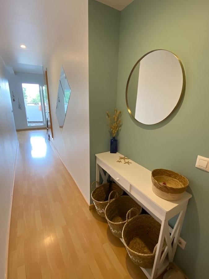 Superbe appartement rénové, résidence avec piscine Roses Extérieur photo